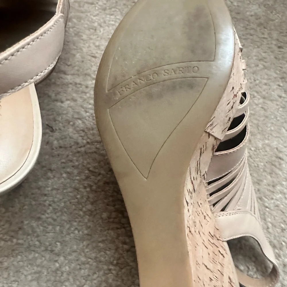 Franco Sarto Sharp Leather Platform Wedge Sandals | Size 9 | Neutral Tan